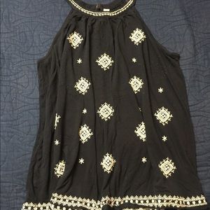 Navy tank top with white detailing LOFT boutique